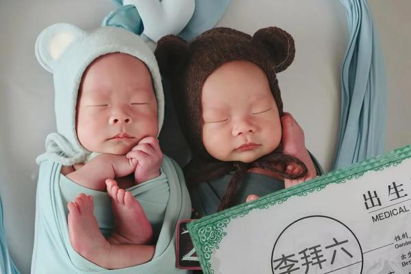 好听的双胞胎名字和起双胞胎名字的五种方法-姓名学-华易网姓名 好听的双胞胎名字和起双胞胎名字的五种方法-姓名学-华易网姓名